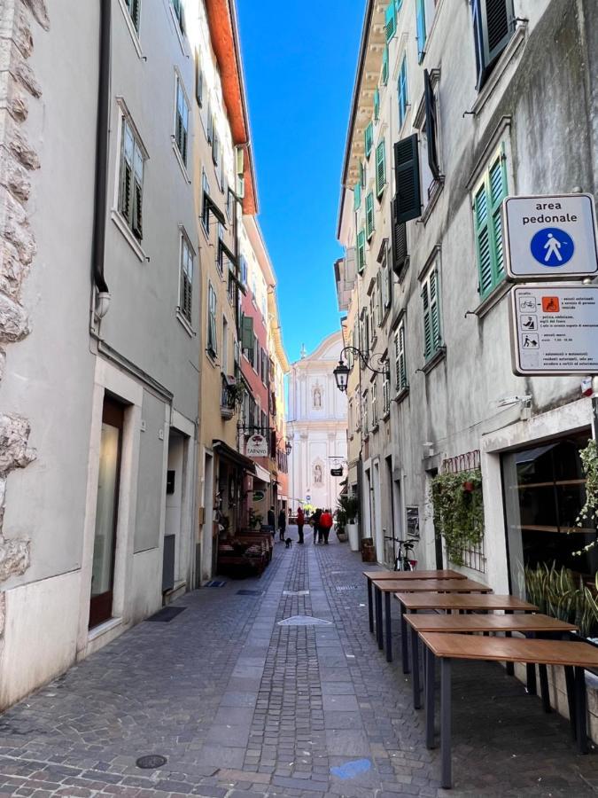 Fiore In Centro Riva Apartment Exterior photo