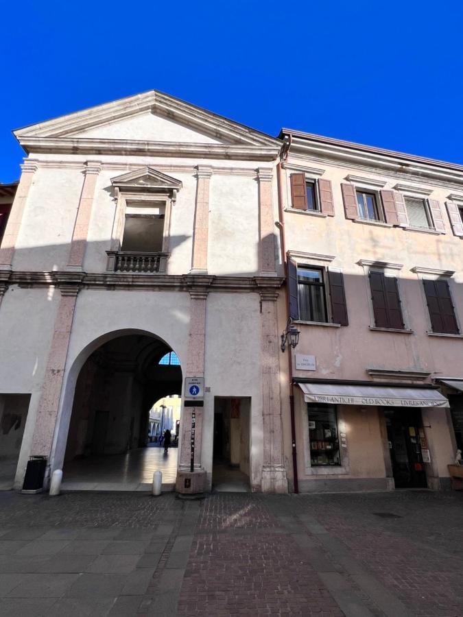 Fiore In Centro Riva Apartment Exterior photo